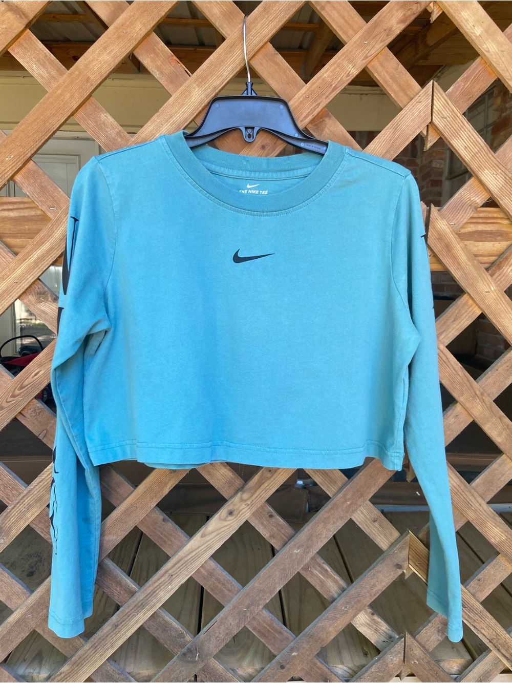 Nike Teal (blue / green) Long Sleeve Cropped Top Size L
